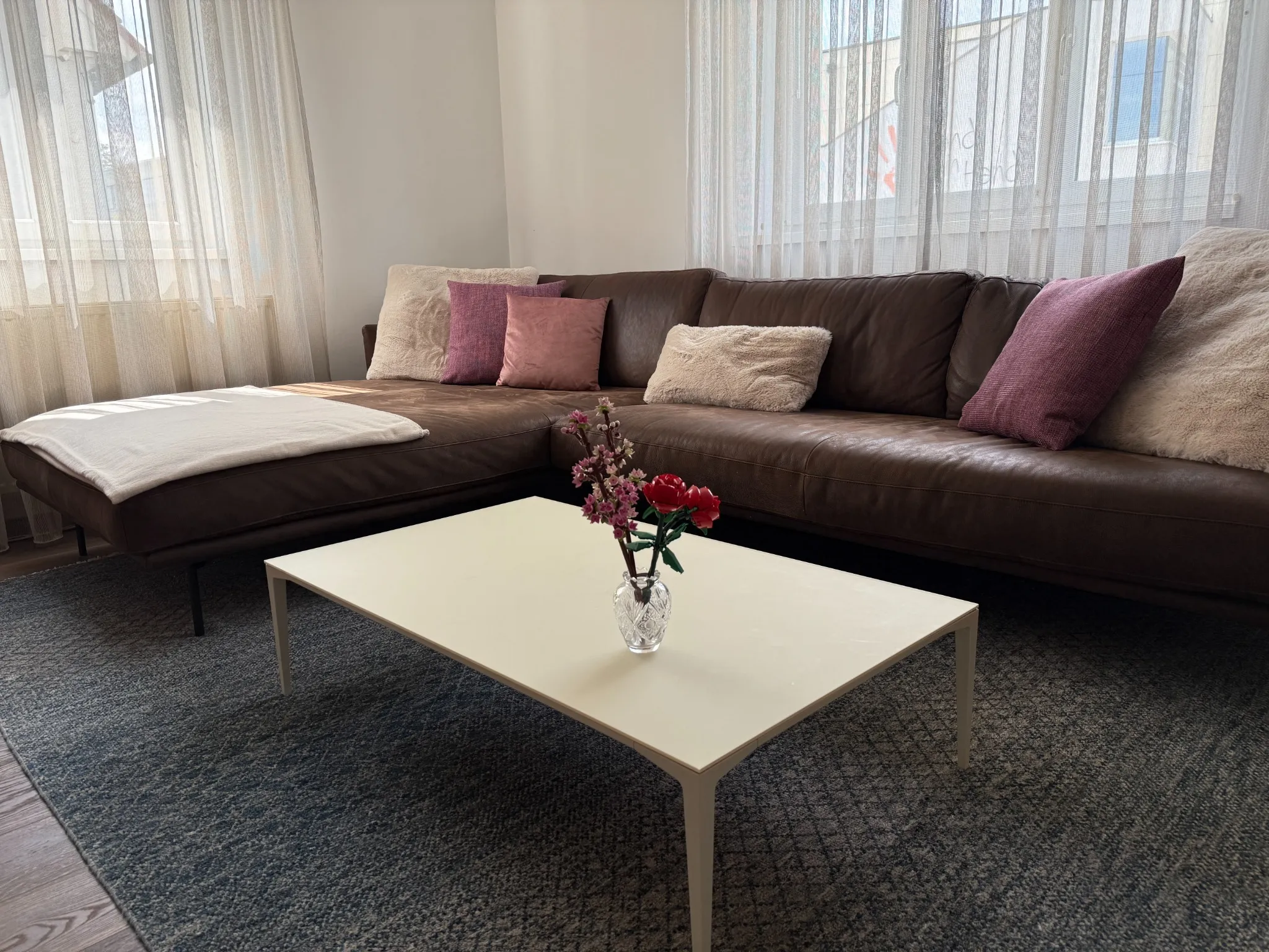 Offen für neues Wohnen in Enns – Wohnzimmer Sofa