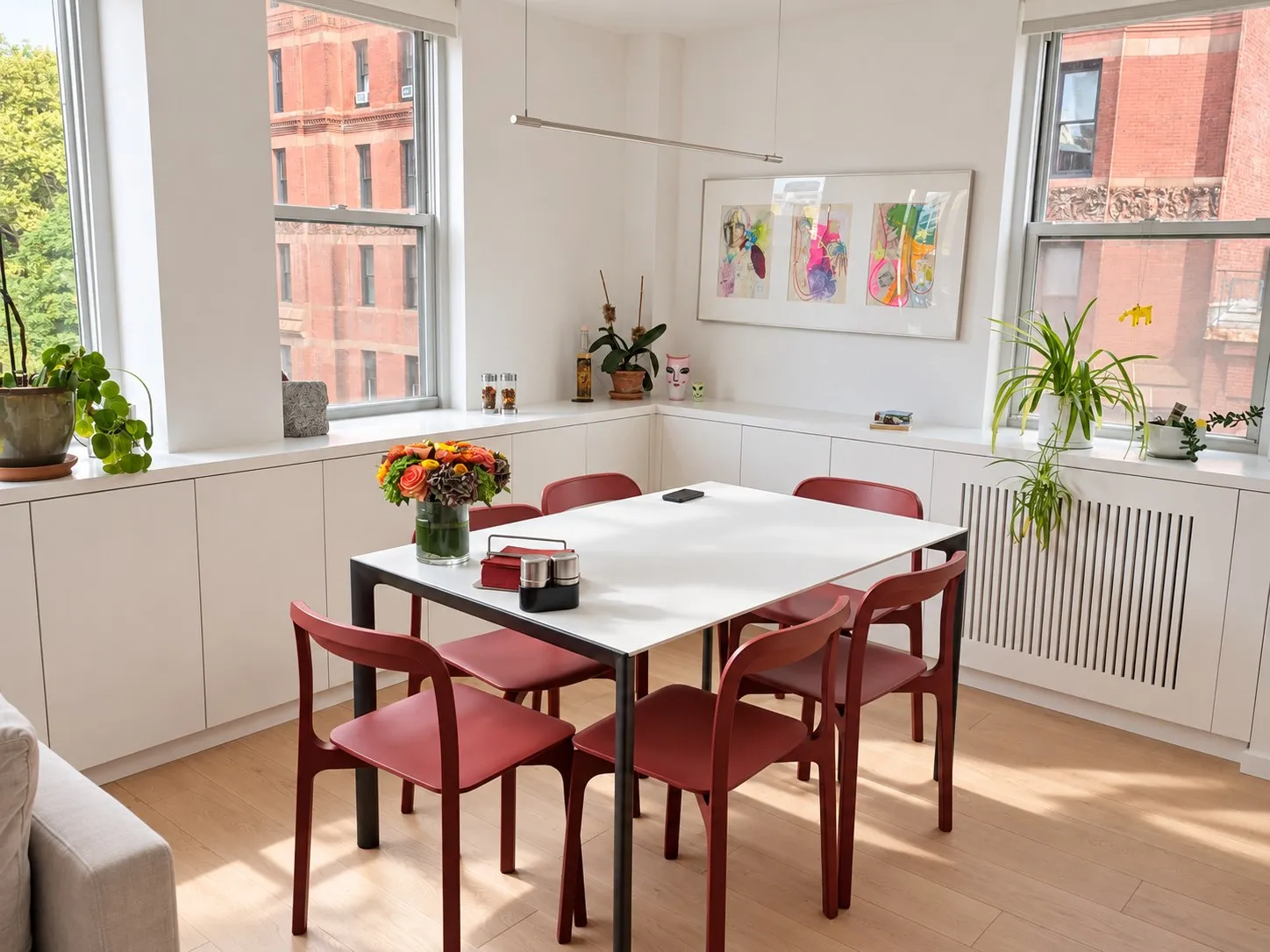 Ein Zuhause in New York – Essplatz am Fenster
