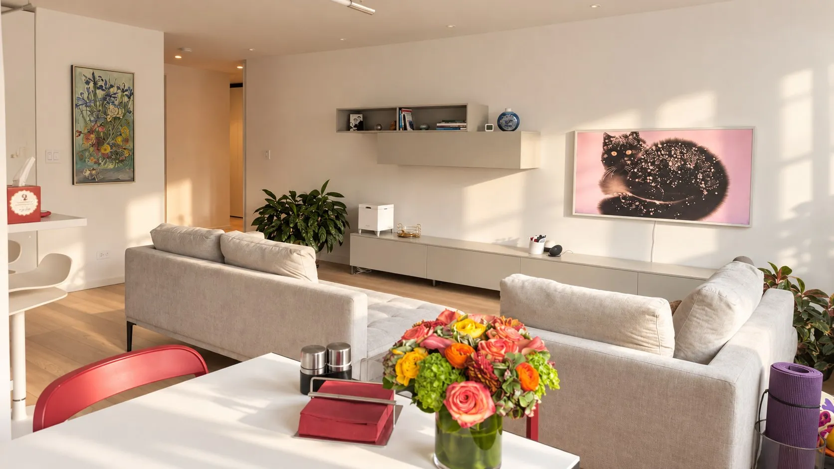 Ein Zuhause in New York – Wohnbereich mit Kunst