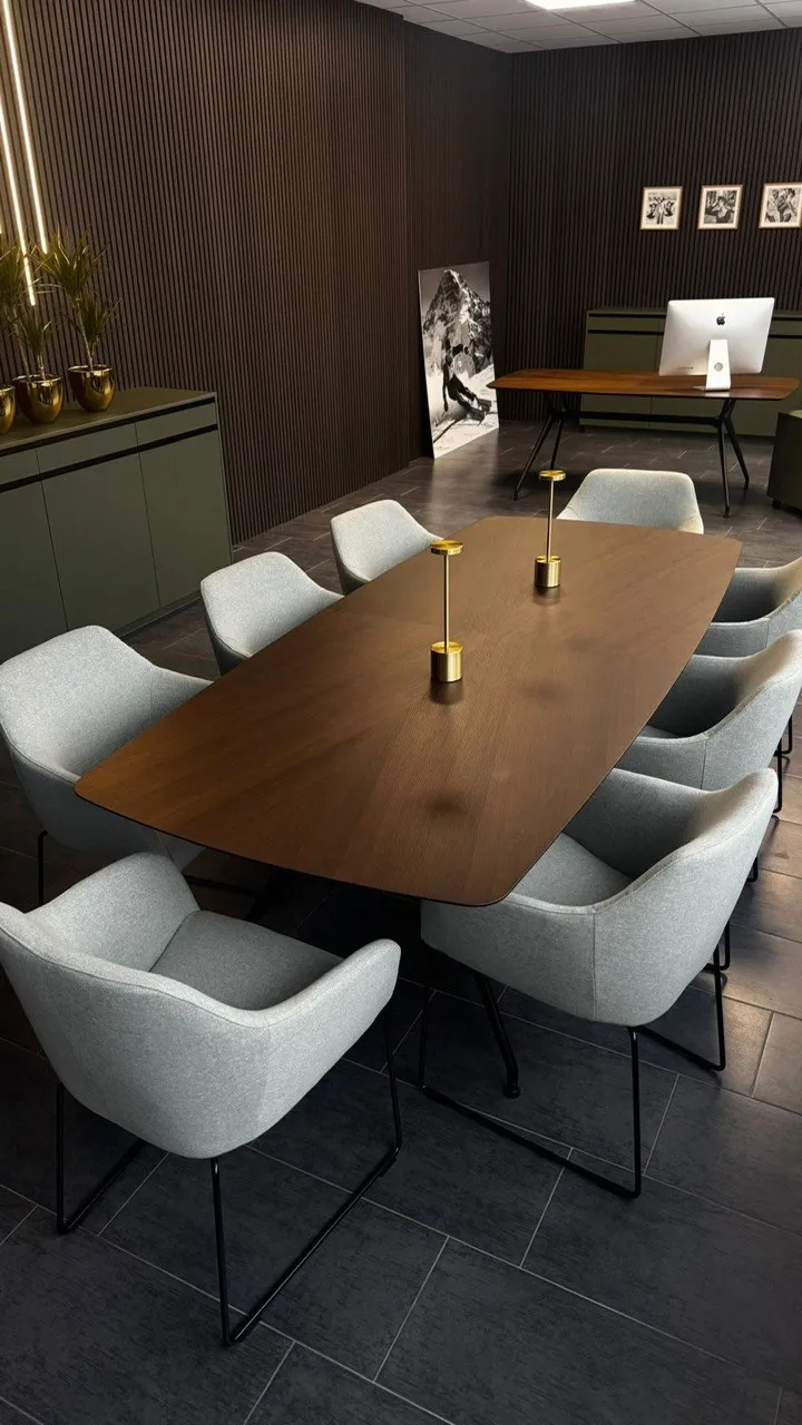Wir denken Büro anders – Besprechungstisch