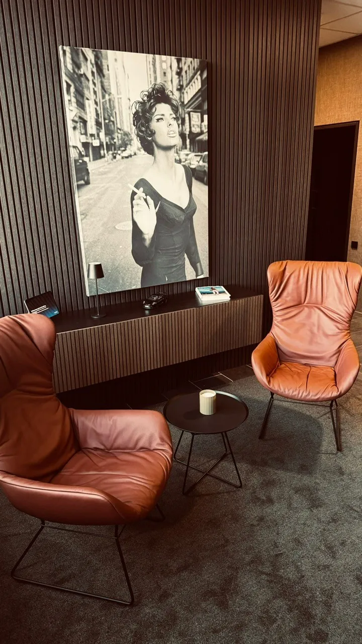 Wir denken Büro anders – Lounge Wandbild