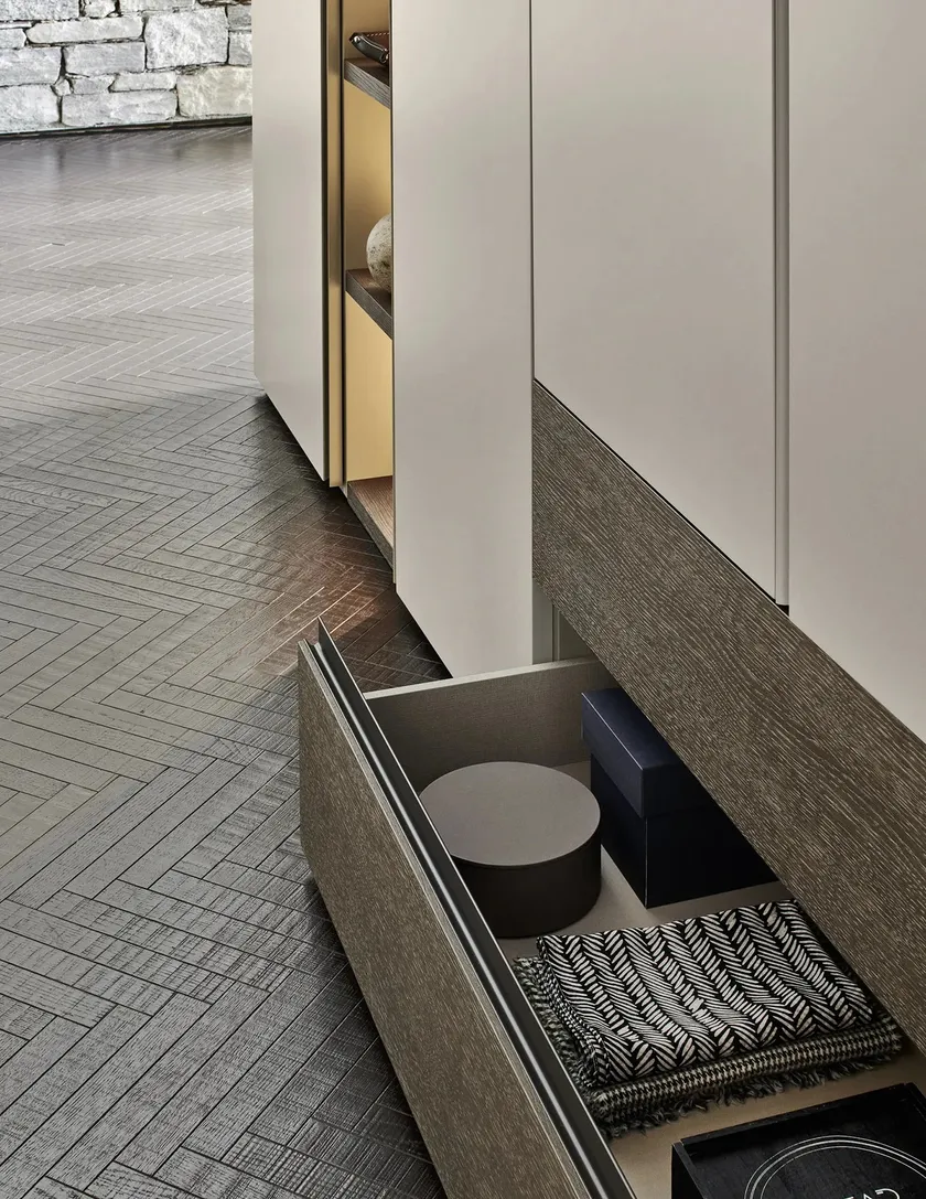 Ein System für Schrank und Wand – Beispiel